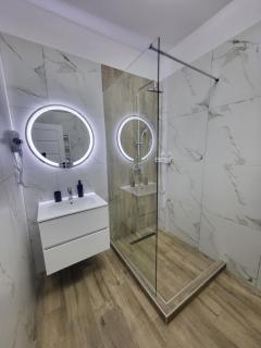 B&B Apartments Mamaia Nord Noble Beach - 5