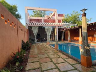 Villa Saffron Luxury Pvt Pool - 9