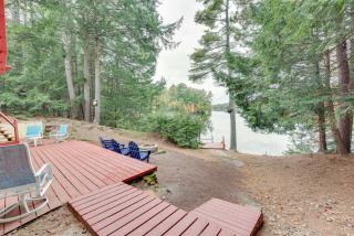 Waterfront Lake Arrowhead Cabin w/ Dock & Fire Pit - 7