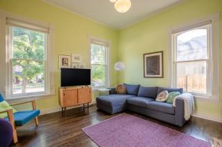 Kid-Friendly Stay with Backyard: Long Stays - 6