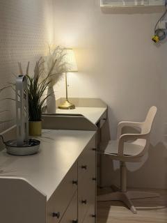 2BR Condo in Mandaluyong with Sunrise View, 65 Inch OLED TV and DisneyPlus - 5