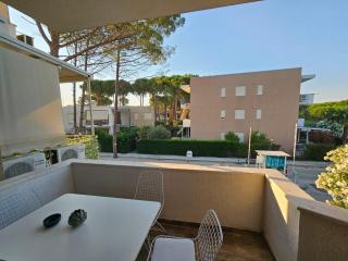 Skyview appartment in Lalzi Bay - 8