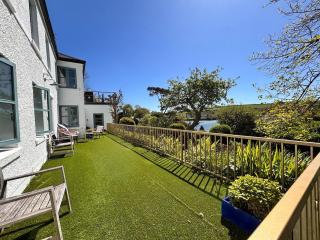 Folly House Luxury Retreat Kinsale - 1