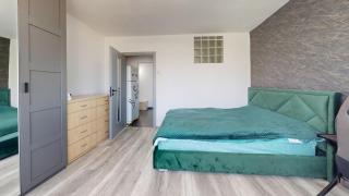 Bright & Cozy Apartment with Sunset View - 7