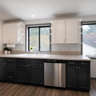 Remodeled, Spacious, Modern Retreat 5 BR, 3BA, 2KIT - 4