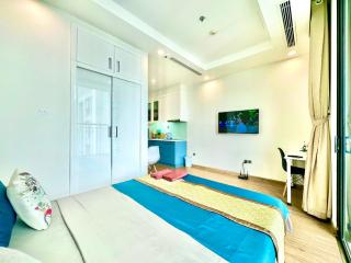 Cozy Skyline Escape Studio Near Hanoi Major Business District - 4