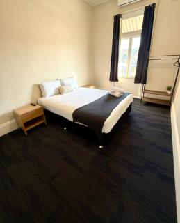 Imperial Hotel Singleton - 1