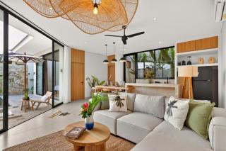 Stylish Luxury 2BR Villa Walk to Kedungu Beach - 8