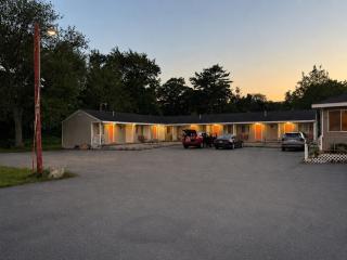 Beachway Motel - 2