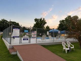 Beachway Motel - 7