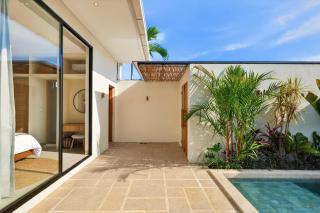 Contemporary Luxury 2BR Villa - Kedungu Beach - 3