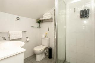 Ainslie Manor Guest House - 5