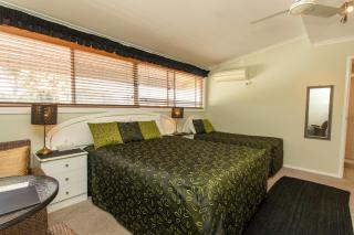 Ainslie Manor Guest House - 6