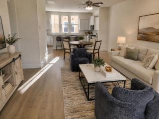 Collin Creek Executive Residence - 8