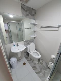 Lovely Fully Furnished Two-Bedroom Condo with Wifi at the heart of Iloilo City - 9