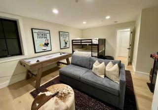 Luxury 5BR Townhome With Game Room, Heated Ski Locker Room, and Outdoor Fire Pit - 3