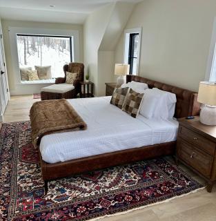 Luxury 5BR Townhome With Game Room, Heated Ski Locker Room, and Outdoor Fire Pit - 6