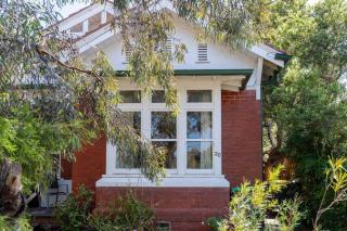 Sunny Escape in Elsternwick - 9