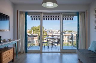 At151 Flat with Airco,building in front of the beach - 2