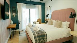 Home PJ&G in Crete for 10 - 7