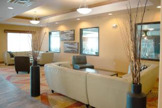 Comfort Inn & Suites Grand Forks near Alerus Center - 6