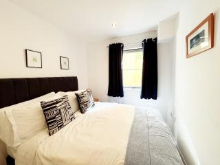 Water Meadows Apartment 6 - 3