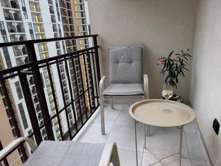 Urban Calm - Designer Apartment with Terrace - 3
