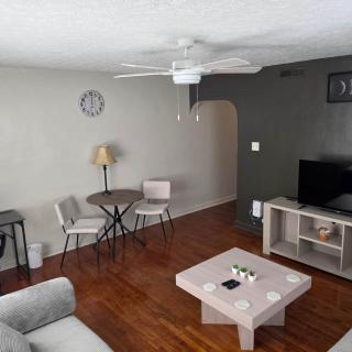 Liberty Alley Hideaway 2 - 7
