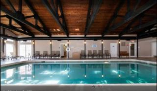 Enjoy Panoramic View of the White Mountains in this great 2BD condo and amenities - 3