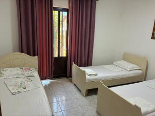 Vila Aliaj - 8