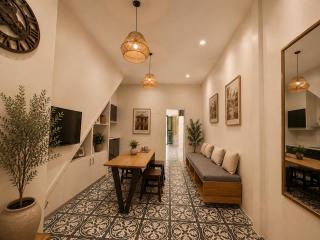 Old Quarter Artist House 5BR Perfect for Group - Hanoi - 7