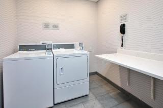 Hampton Inn Detroit/Belleville-Airport Area - 9