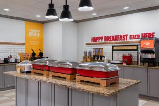 Hampton Inn Detroit/Southgate - 3