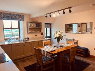 Heigh Farmhouse - 6