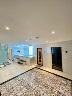 Seven Seas Cote d'Azur Pool Access By TL&J - 5