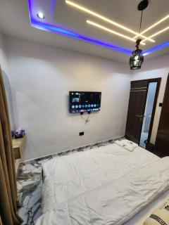 Hearth Haven Luxury Apartments - 6