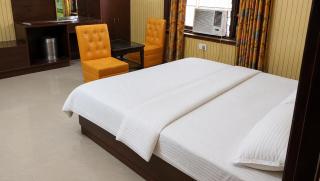 Hotel Om Karan By staysUp Near Katra Railway Station - 6