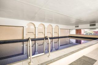 Waterfront CBD - Sleeps 6 & Baby - Parking & Sauna - 7