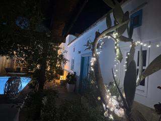 Little Stone House - 9