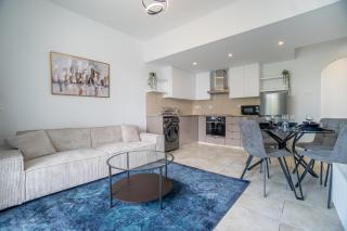 Diana 52-Universal Paphos 1BR Apartment with Pool View - 5