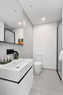 International Southbank 2BR2Bath1Car Jacuzzi and more - 2