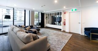 International Southbank 2BR2Bath1Car Jacuzzi and more - 3