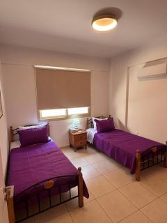 Modern 2 bedroom apartment with swimming pool - 6
