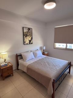 Modern 2 bedroom apartment with swimming pool - 2