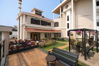 Camellia Hotel & Resorts - 7