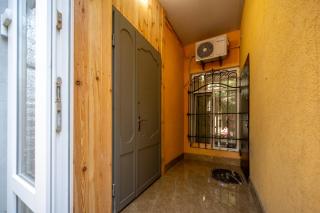Нова 3-кімнатна та поряд студійна двоярусна квартира LOFT у центрі Одеси - 8