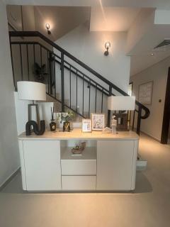 Luxury 3BR with Maid's room Villa in Damac Hills 2 - 9