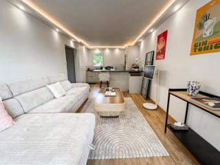 Appartement 4 personnes Piscine Jacuzzi and parking - 7