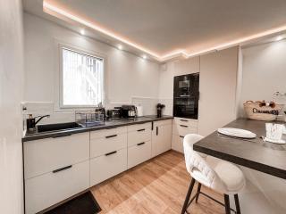 Appartement 4 personnes Piscine Jacuzzi and parking - 5