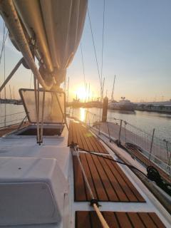 Velero en Puerto Valencia Mar -E&M Boats - 8